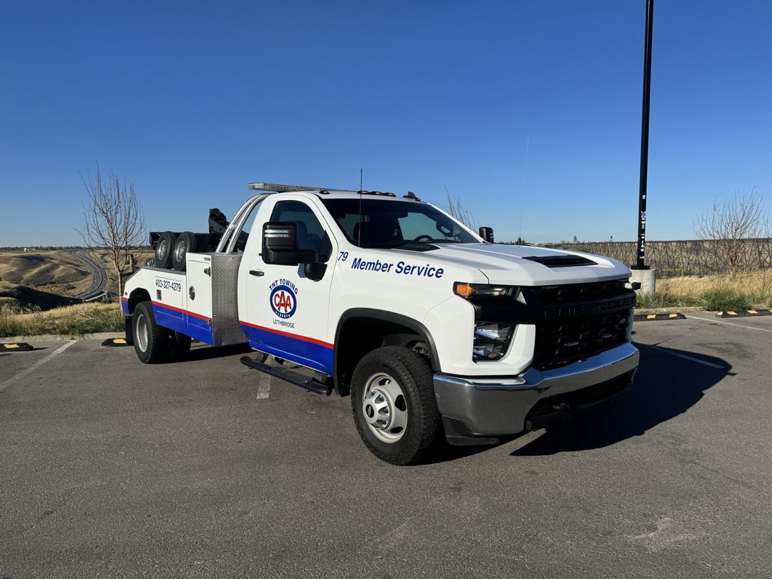 TNT light-duty tow truck
